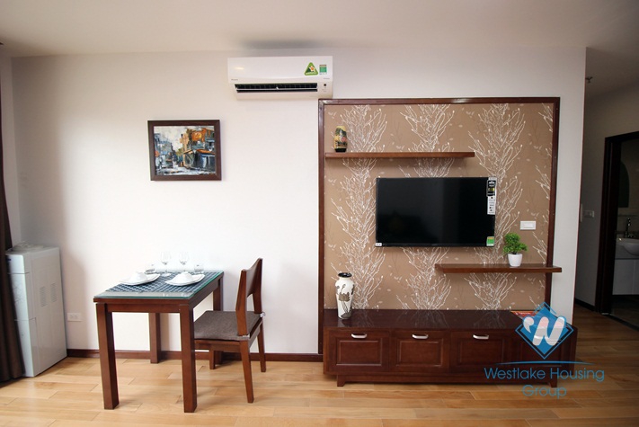 Elegant and well furnished one bedroom serviced apartment for rent in Ba Dinh